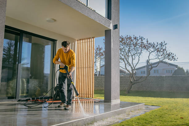 Best Roof Washing  in Everett, MA